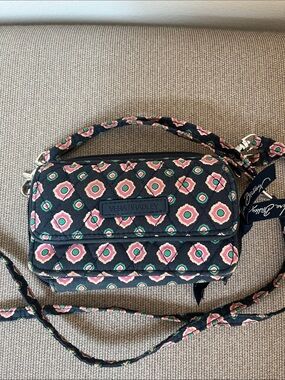 Vera Bradley Mini crossbody/wristlet $10